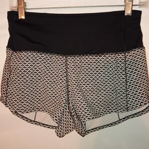 Lululemon Speed Up Highrise Shorts in Monochromatic Black